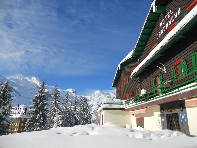 Hotel Candanchu