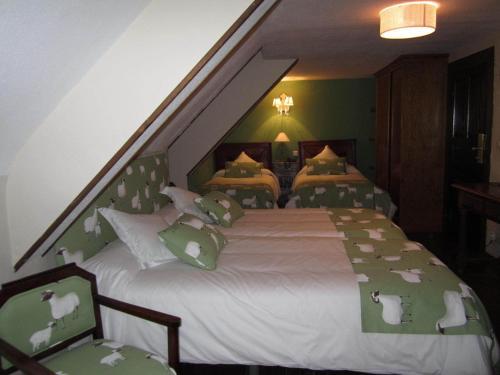 Hotel Balaitus (.)