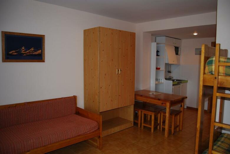 Aparthotel Midi 3000