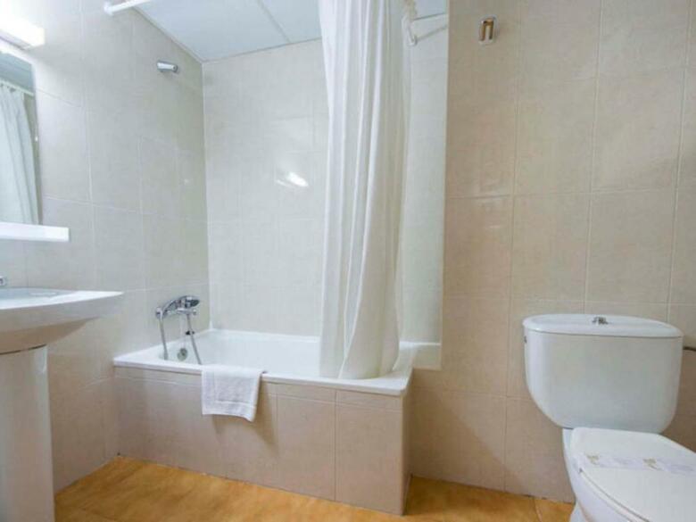 Aparthotel Midi 3000