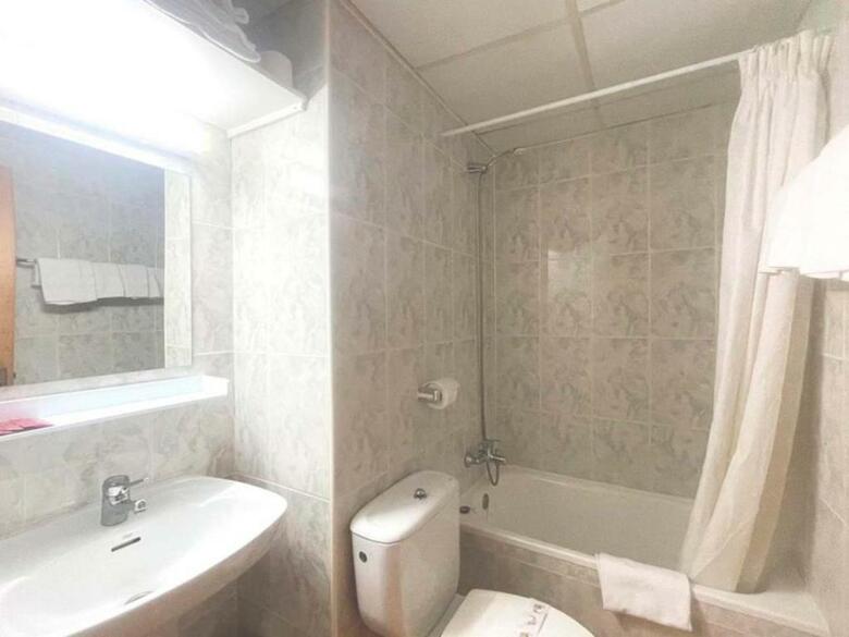 Aparthotel Midi 3000