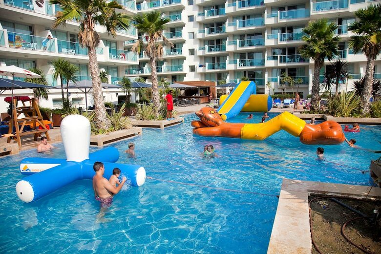 Hotel Blaumar