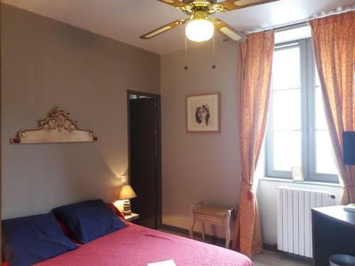 Hotel Logis Auberge De Forg�s