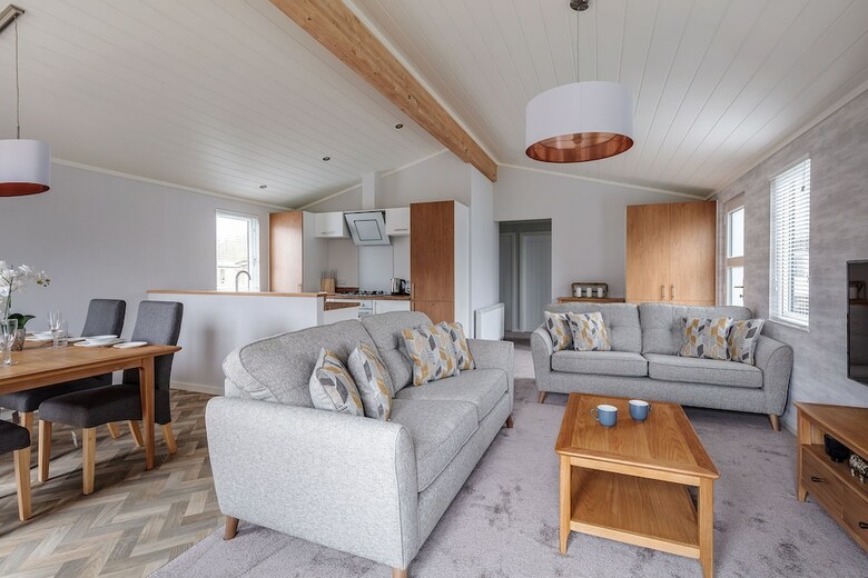 Roydon Marina Village Hotel