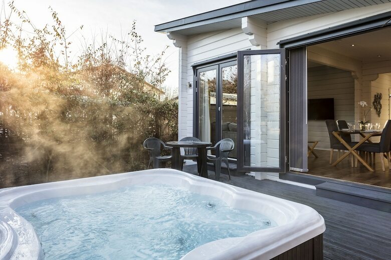 Roydon Marina Village Hotel