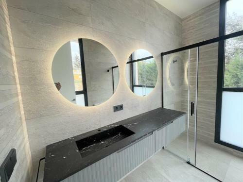 Villa Exclusiva Con Piscina Infinity Y Jacuzzi!