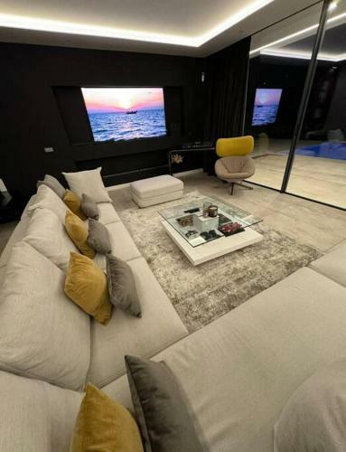 Villa Exclusiva Con Piscina Infinity Y Jacuzzi!