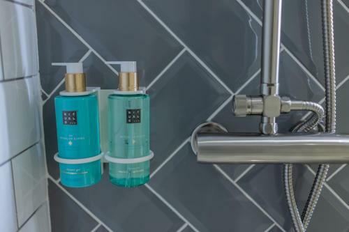 Hostal Florit Flats - The Serreria Rooms