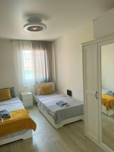 Cozy Modren Apartment On Malvarrosa Beach