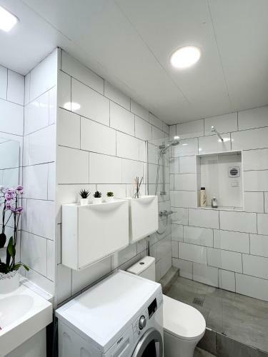 Cozy Modren Apartment On Malvarrosa Beach