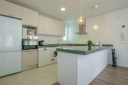 Brand New, Modern & Stylish Apartment