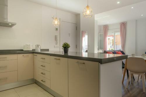 Brand New, Modern & Stylish Apartment
