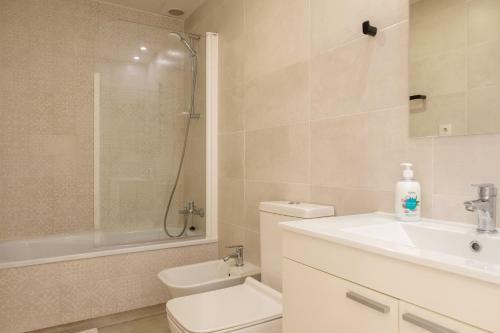 Brand New, Modern & Stylish Apartment