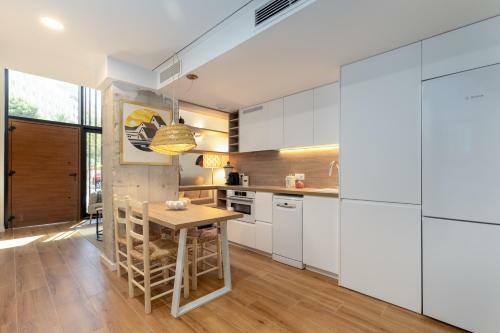 Apartup Opera Loft Love