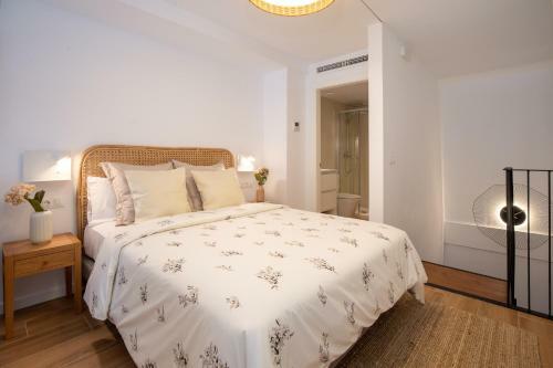 Apartup Opera Loft Love