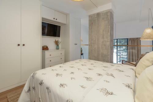 Apartup Opera Loft Love
