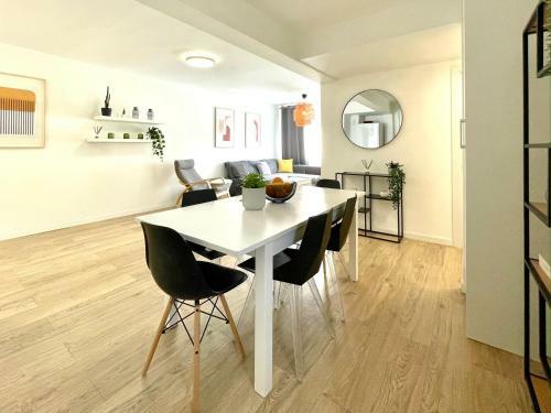 Apartamento Spacious, Sunny Flat By City Of Arts & Sciences