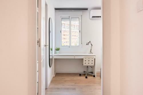 Apartamento Spacious, Sunny Flat By City Of Arts & Sciences