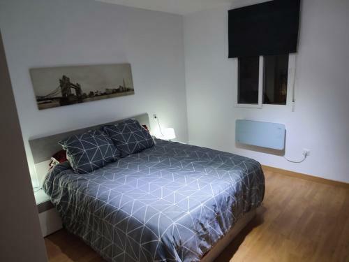 Bedroom To Rent In The Beach