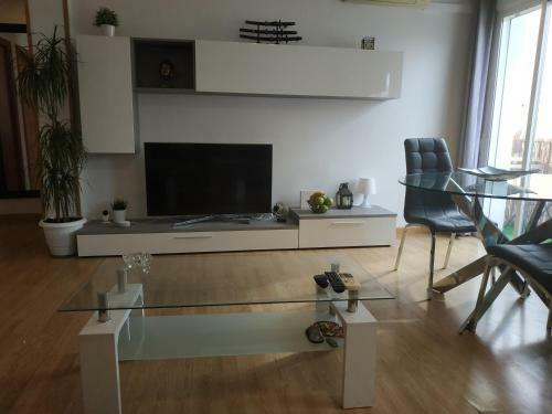 Bedroom To Rent In The Beach