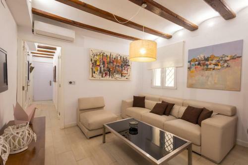 Florit Flats - The Old Town Apartment
