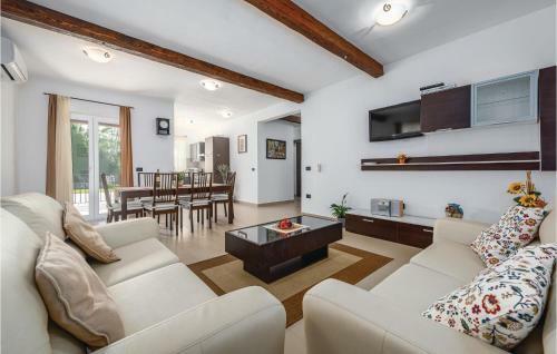 Holiday Home Labin Topid II