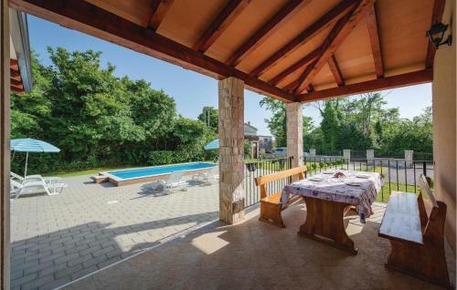 Holiday Home Labin Topid II