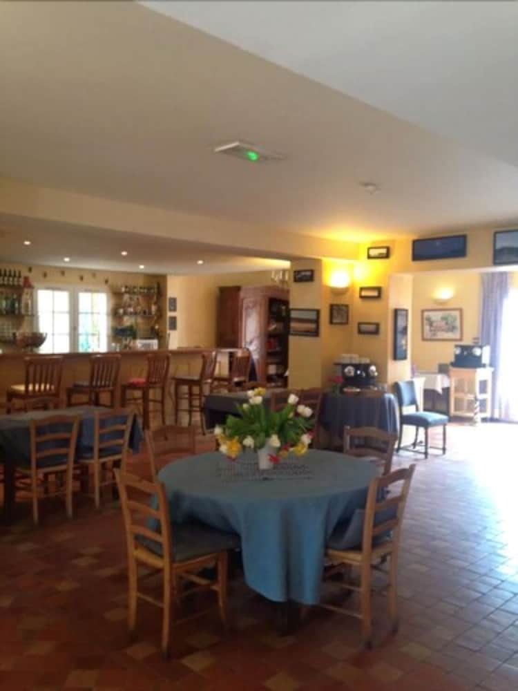 Hotel Auberge Des Glycines