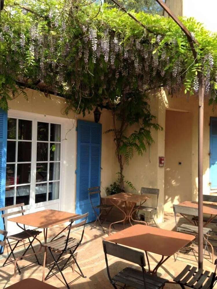 Hotel Auberge Des Glycines