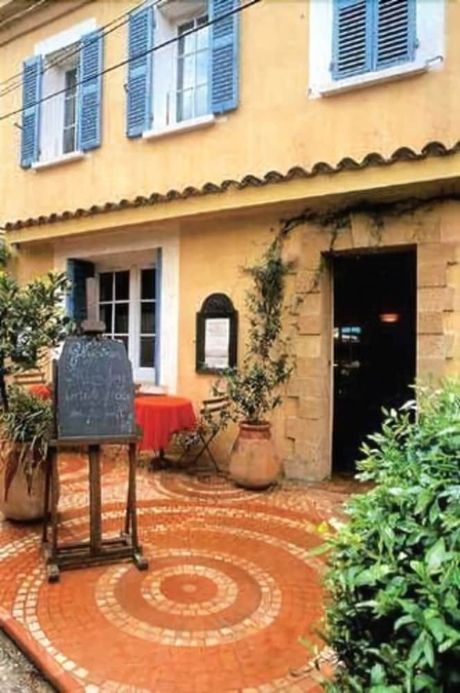 Hotel Auberge Des Glycines