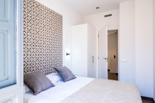 Spacious Apartment With Great Views