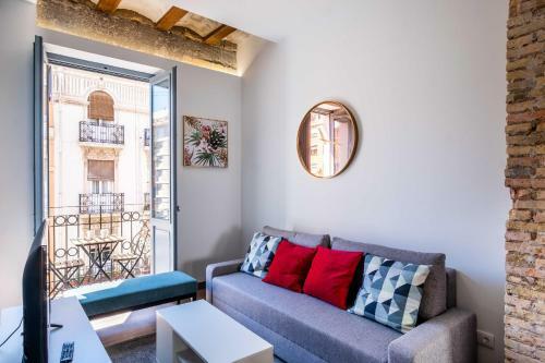 Spacious Apartment With Great Views