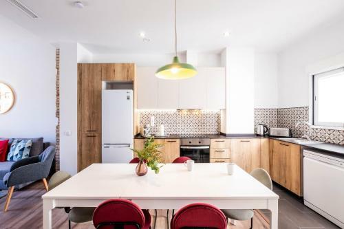Spacious Apartment With Great Views