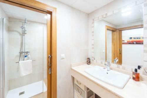 Lovely Apartment Near Beach & Science City