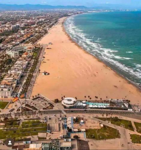 Lovely Apartment Near Beach & Science City