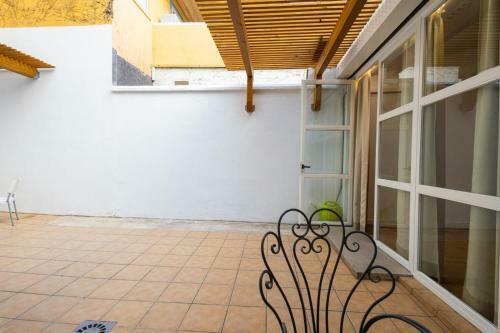 Florit Flats - The Vella Apartment