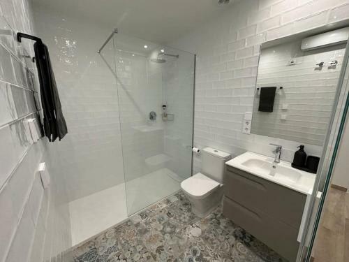 Precioso Apartamento Con Patio. Pyp
