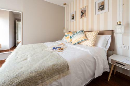 Dormforyou Ayuntamiento Apartment