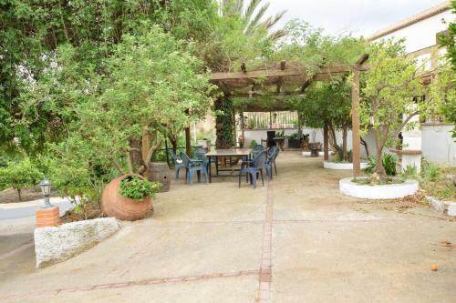 Tuguest Hortichuela House