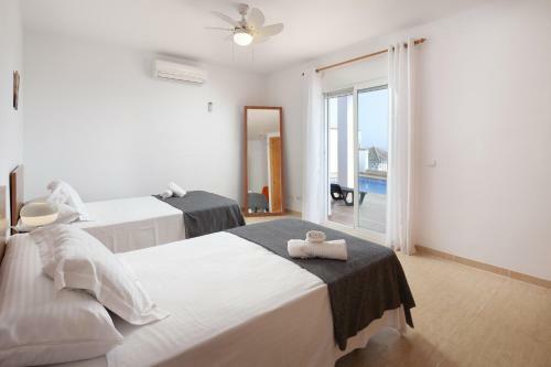 Villa Brisas Del Mar 4