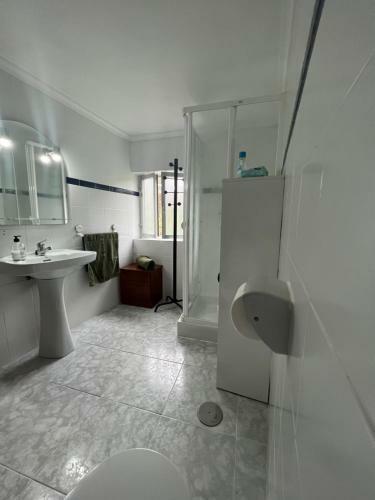 Casa En Trece�o 5 Dormitorios Y 2 Plantas