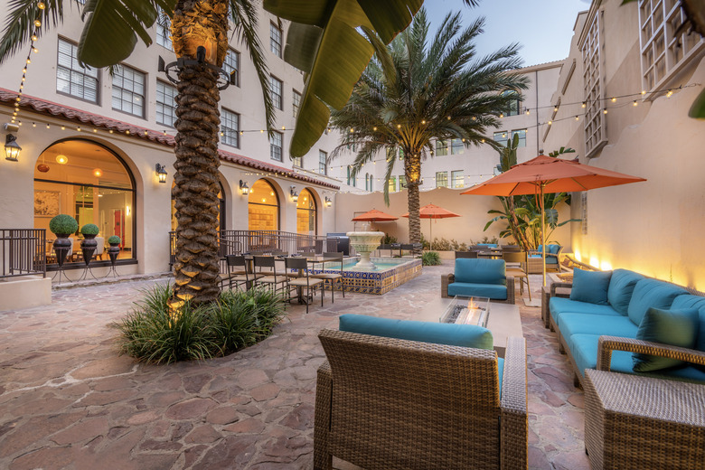 Hotel Dusitd2 Constance Pasadena