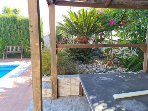 Fantastisk 10+5b�dds Villa I Torrox/nerja -spanien