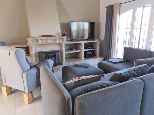 Fantastisk 10+5b�dds Villa I Torrox/nerja -spanien