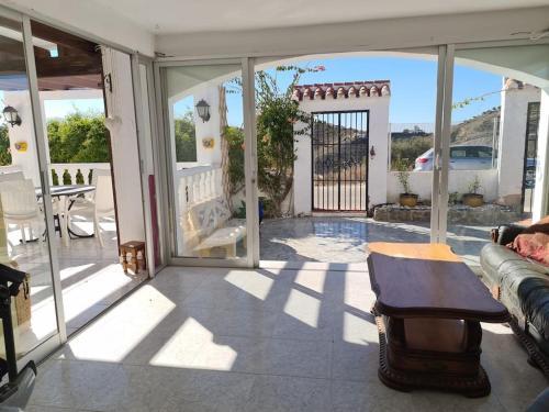 Fantastisk 10+5b�dds Villa I Torrox/nerja -spanien
