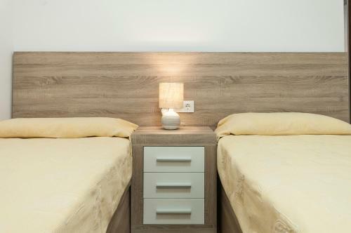 Lets Holidays Beachfront Apartment Tossa De Mar