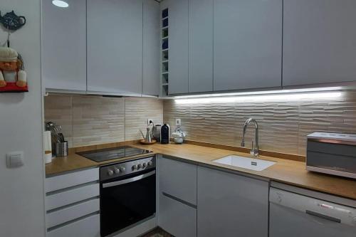 Apartamento Con Terraza Privada, Piscina Y Pkg