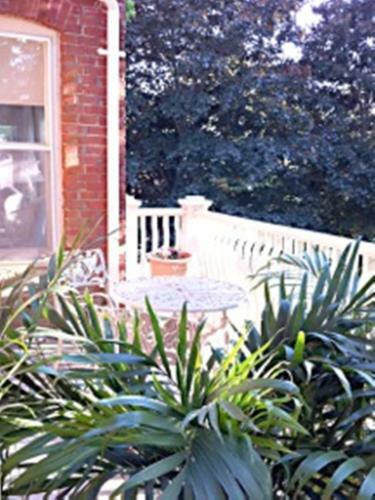 Bed & Breakfast Duggan Place