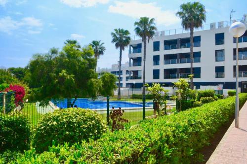 Amazing Apartment 50 M From The Beach!!!