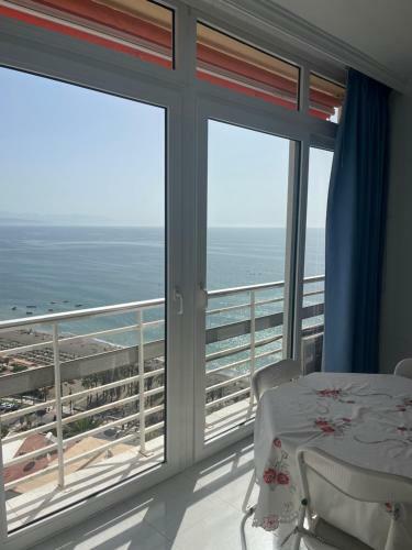Apartamento La Roca (bajondillo)